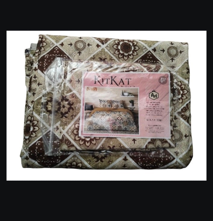 4 PCS KITKAT COMFERTER SET