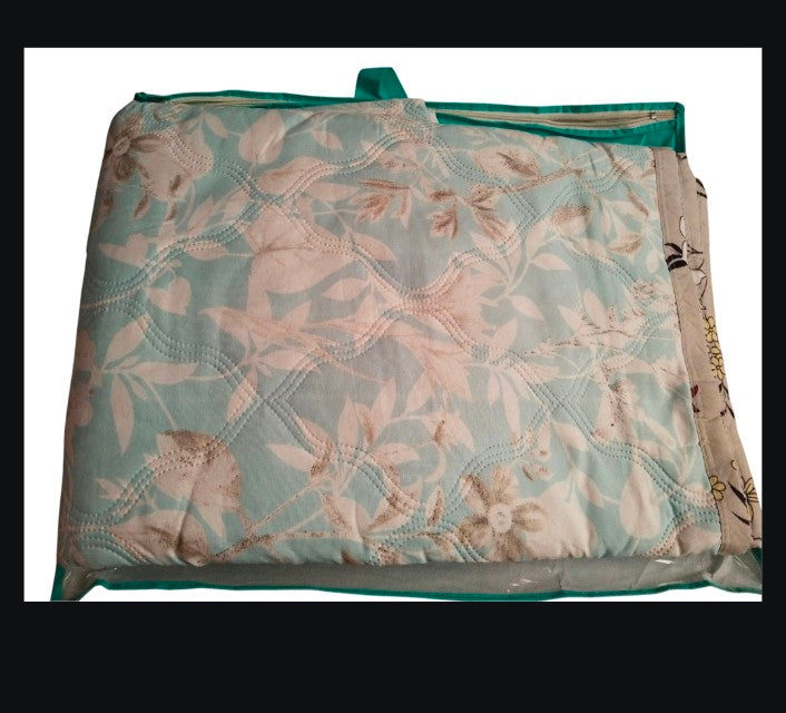 4 PCS KITKAT COMFERTER SET